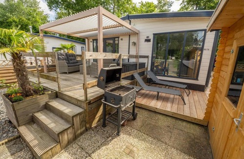Hoek Maison | 6-person holiday chalet in a child-friendly park in Hoek