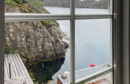 Solund Maison | 6 person holiday home in HARDBAKKE