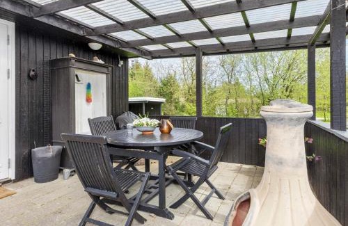 Ertebølle Maison | 6 person holiday home in Farsø-By Traum