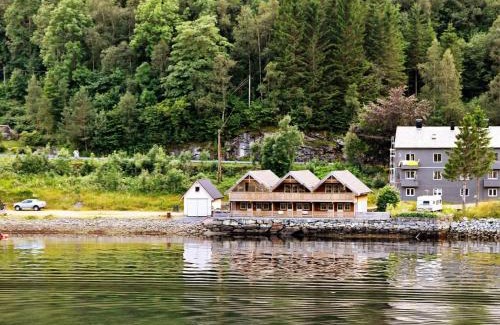 Leirvik Maison | 6 person holiday home in Leirvik i Sogn-By Traum