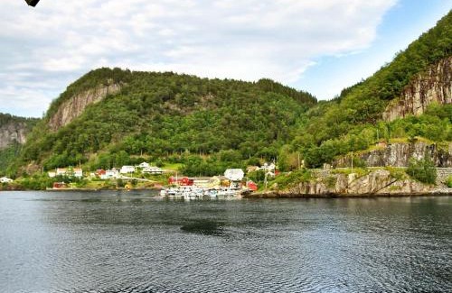 Leirvik Maison | 6 person holiday home in Leirvik i Sogn-By Traum