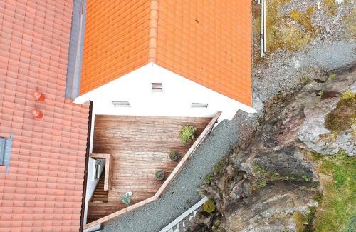 Bremnes Maison | 6 person holiday home in Urangsvåg