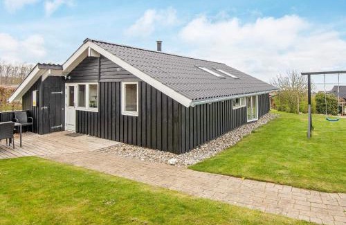 Grønninghoved Strand Maison | 6 person holiday home in Sj lund