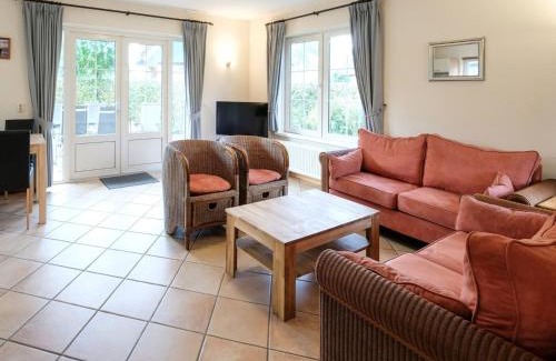 Sint Maartensvlotbrug Maison | 6-person holiday villa with garden