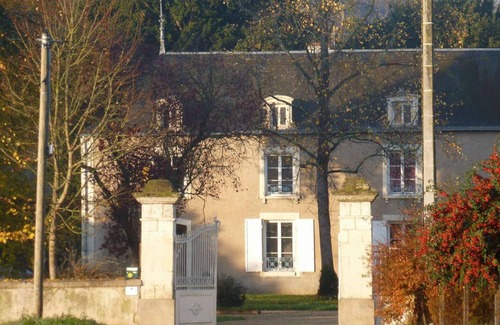 Vouneuil-sur-Vienne Maison | 6 personnes avec jardin privative, piscine chauffée