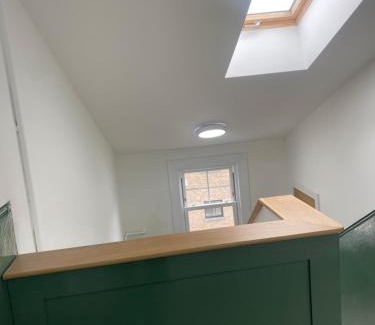 Paisley Appartement | 6 Smithhills - Sleeps 3 Central Excellent Transport Links Glasgow & Airport