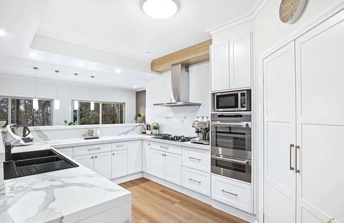 Ferny Creek Maison | 6 Star eco home with spectacular view.