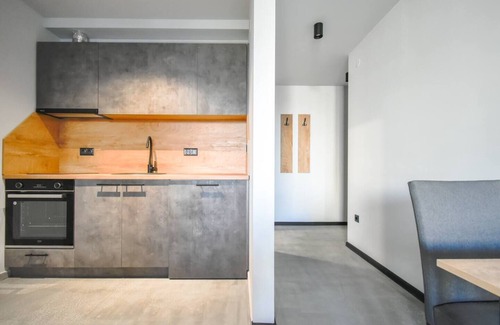 Studentski Grad Appartement | 6 Studios | 6 Bathrooms | 2 Levels | Kitchens