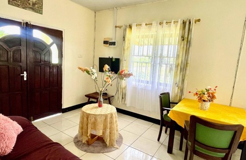 Paramaribo Appartement | 60 m² Appartement ∙ 3 chambres ∙ 6 personnes