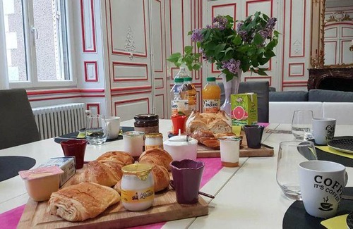 Cluis Lit Et Petit-Déjeuner | 60 m² Chambre d'hôtes ∙ 6 personnes