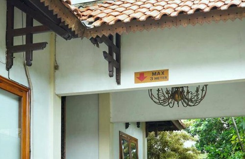 Temanggung Hôtel | 60 m² Hôtel ∙ 127 personnes