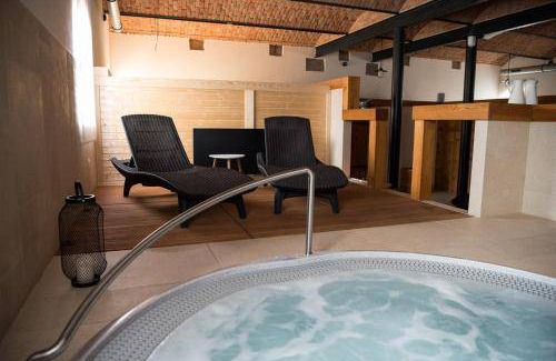 Budyne nad Ohri Hôtel | 60 m² Hôtel ∙ 2 chambres ∙ 8 personnes