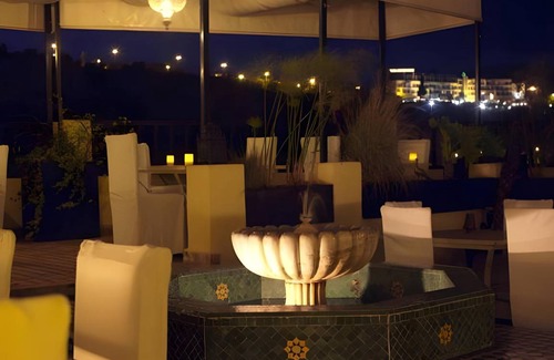 Ain Azlitan Maison | 60 m² Riad ∙ 127 personnes