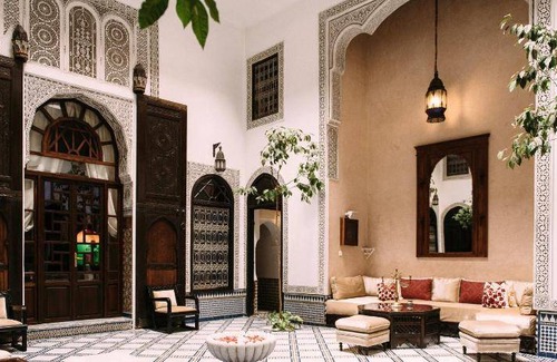 Ain Azlitan Maison | 60 m² Riad ∙ 127 personnes