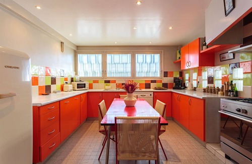 Rion-des-Landes Maison | 60's architect-designed villa for small and large tribes