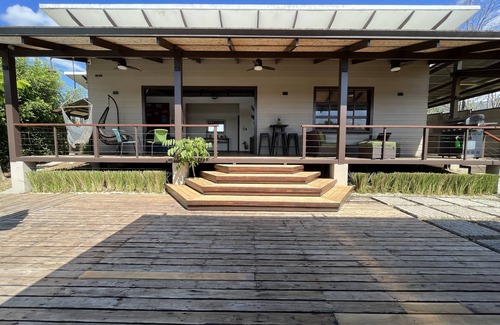 Orotina Maison | 60min from Playa Jacó, Hermosa, Tivives, and tours like ATV, Zipline waterfalls