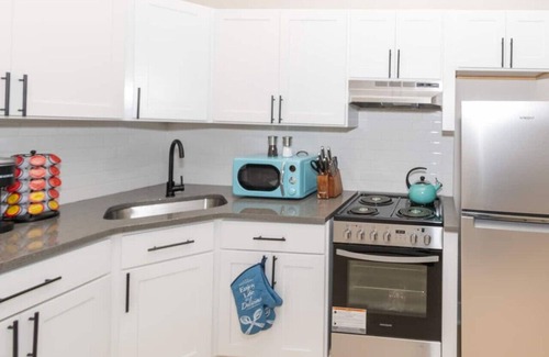 Albany Appartement | 610) Large Studio Downtown with Pool Table