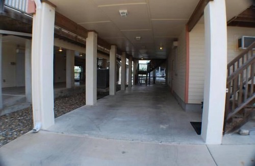 Port Mansfield Maison | 612 E. Port Dn - Charming 1 Bedroom Apt.