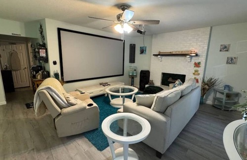 Gulf Hills Appartement | 613B) Close to the beach!