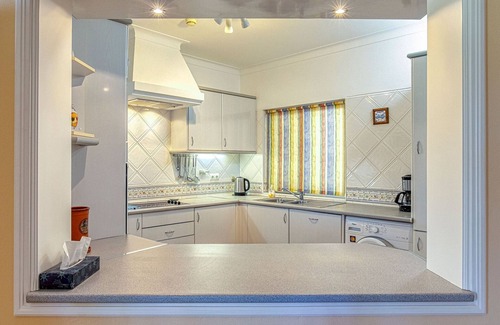 Estombar Appartement | 61B Apartment in the Heart of Gramacho Gof Complexo
