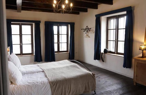 Melay Lit Et Petit-Déjeuner | 64 m² Chambre d'hôtes ∙ 4 personnes