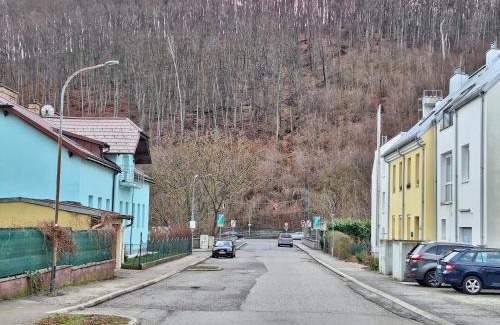 Purkersdorf Appartement | 65m2 Apartment near Vienna - Up to 6 Guests - Self Check-in - Free Parking