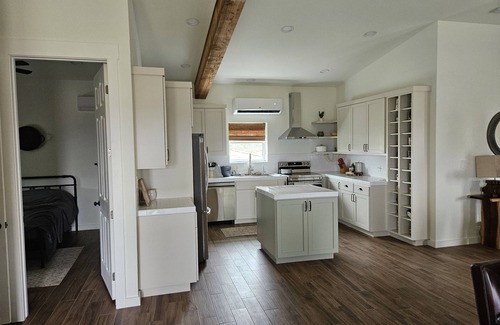 Llano Maison | 66 Acres Fenced in Hill Country Barndo 5 miles from City of Llano Great Views