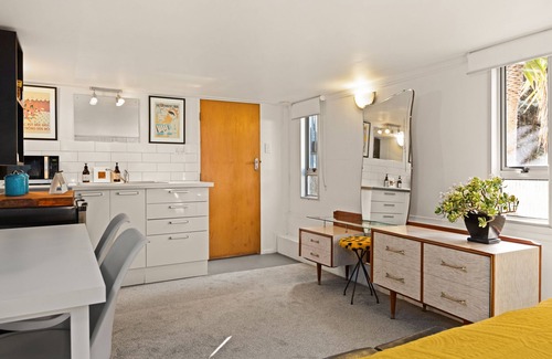 Bluff Hill Appartement | "66" Private Studio on Bluff Hill
