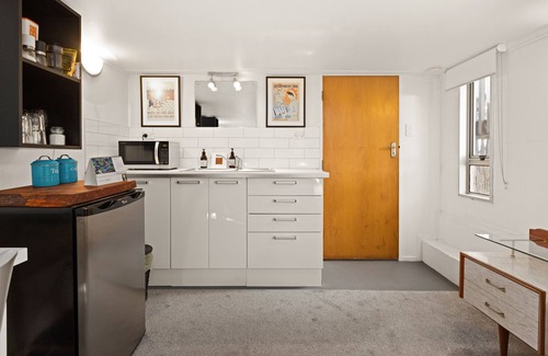Bluff Hill Appartement | "66" Private Studio on Bluff Hill