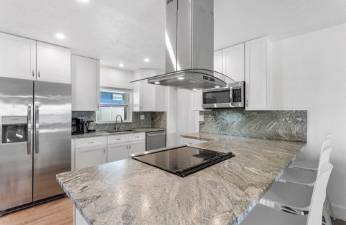 Cocoa Isles Cottage | 673 Bermuda Rd