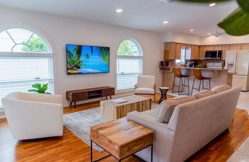 Naples Park Maison | 690 Paradise Shores Oasis | New Heated Pool & Spa