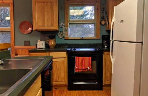 Little Valley Cabine | 6910 Maples Road 3 Bedroom Home by Redawning