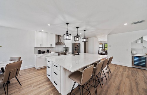 Greenview Shores Villa | 6BR Luxury Wellington Villa with Pool & Spa