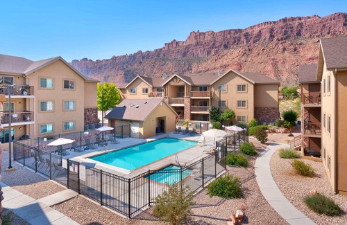 Moab South Valley Copropriété | 6E Family Friendly RedCliff Condo, POOL & HOT TUB