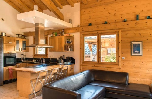 Les Carroz-d'Araches Chalet De Ski | 7-28 day stay for best rates- Chalet Les Carroz