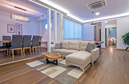 El Laguito Appartement | 7-Bedroom Penthouse perfect location.