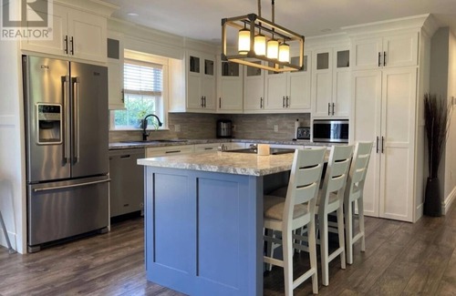 Charlotte's Shore Maison | 7 Bedroom Home w/Pool & Hot Tub on a Private Large Lot
