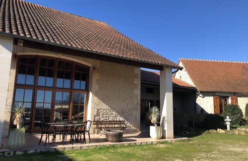 Journet Maison | Maison de 7 chambres dans plus de 100 acres de jardins, bois et lacs