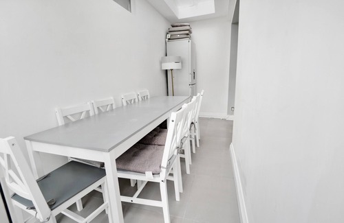Higham Hill Maison | Maison 7 chambres, jardin, 3 salles de bains, 10 minutes à pied de la station