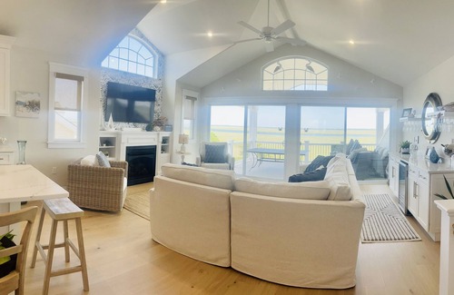Sea Isle City Maison | 7 Bedroom - On the Bay in Sea Isle- walk to Acme, Beach, Park, and Shops