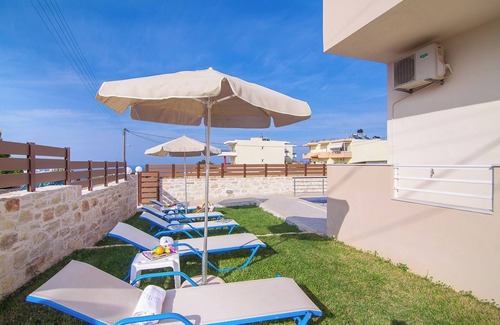 Skaleta Chalet De Ski | Villa de 7 chambres avec piscine, à 700m de la plage, des restaurants et des supermarchés!