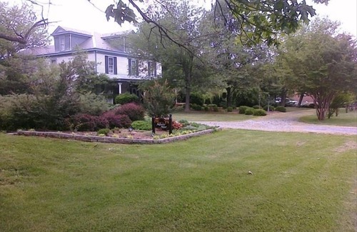 Concord Maison | 7 BR Manor - 15 min à Lynchburg - Parfait pour la famille et les mariages!