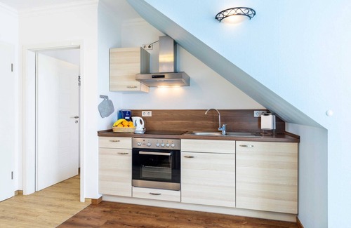 Pepelow Appartement | (7) Lisa, 2-room apartment, loggia, upper floor - Ostseeferienhaus Drachenflieger Pepelow OFC 02
