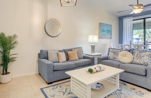 South Bradenton Appartement | 7 Mi to Beach Condo with Pool Access in Bradenton!