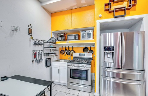 Dallas Appartement | 7 Mi to Downtown Dallas: WFH-Friendly Studio