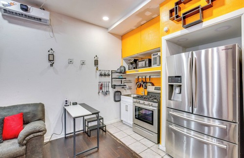 Dallas Appartement | 7 Mi to Downtown Dallas: WFH-Friendly Studio