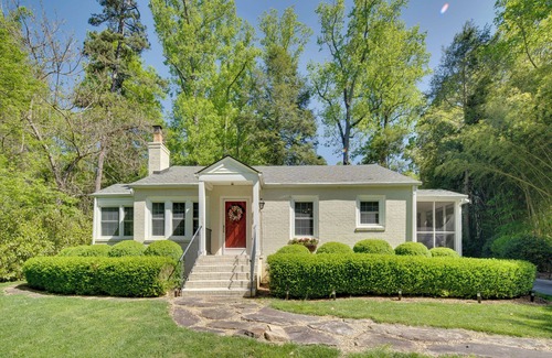 Royal Pines Cottage | 7 Mi to The Biltmore: 'Le Canard' Cottage w/ Porch