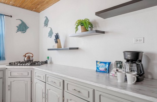 Pos Chiquito Maison | 7 Min Walk to Mangel Halto Private Pool