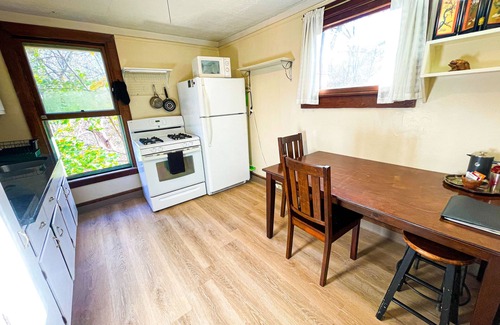 Ithaca Appartement | 7 minute Walk to Downtown & Hiking Trails! Gorge View Apt