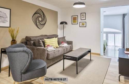 el Camp d'en Grassot i Gracia Nova Appartement | 7. Office Up Apartment